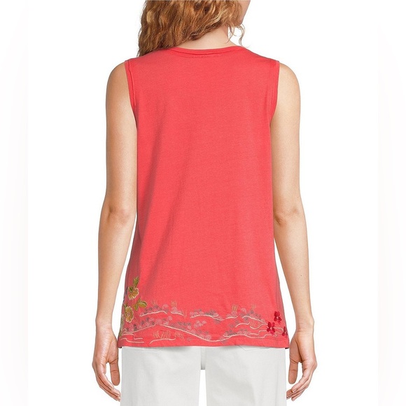 NWT JOHNNY WAS
Cotton Knit Jersey Placement Embroidery Raw Edge Trim V-Neck Tank - Picture 2 of 4